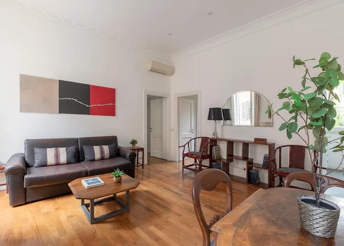 דירה Iflat Elegant In 18th Century Palace